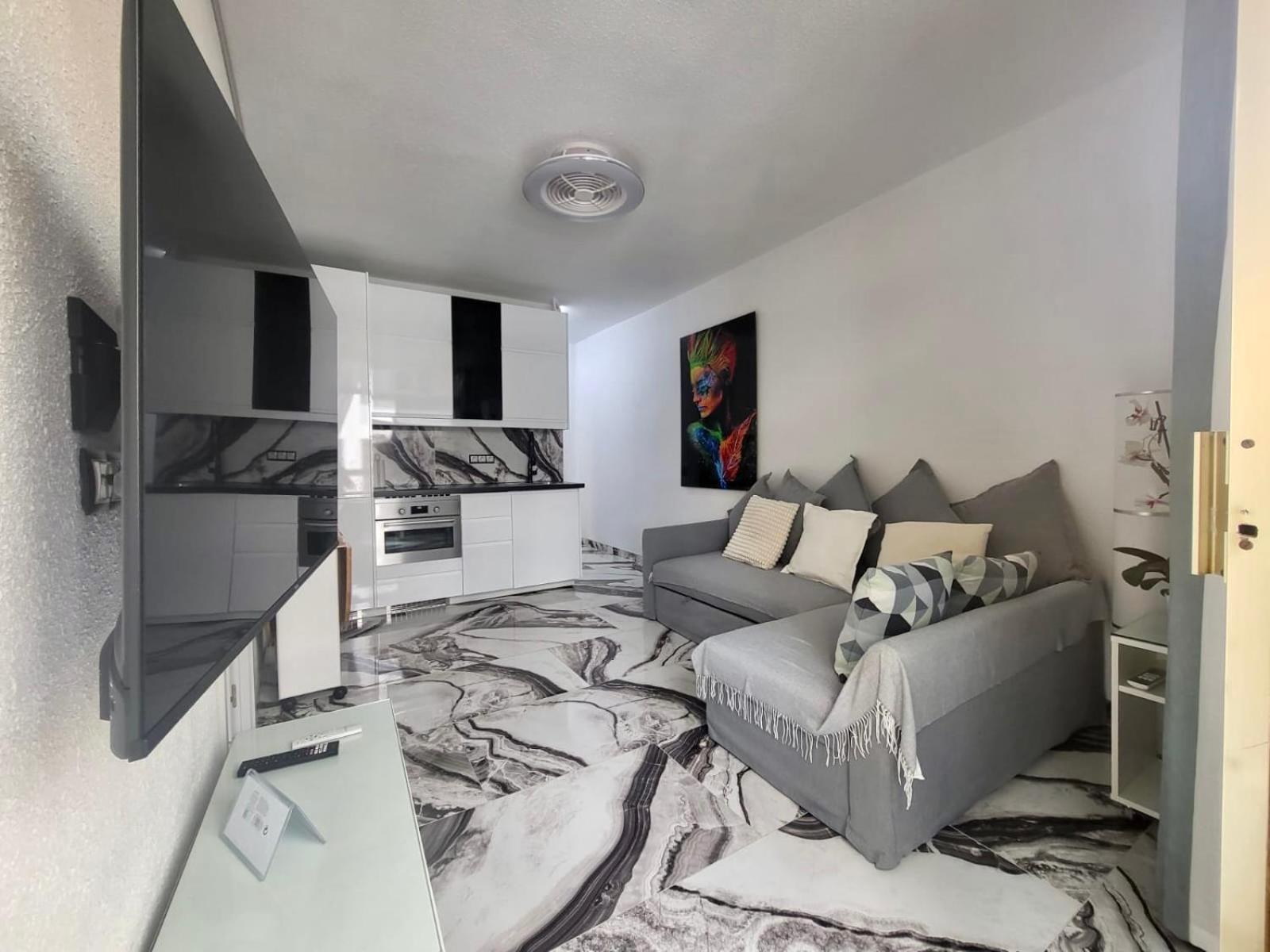 2 Bedrooms Flat + Balcony + Parking At Las Canteras Beach Лас-Пальмас-де-Гран-Канария Экстерьер фото
