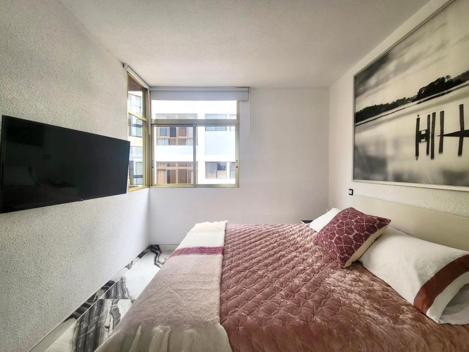 2 Bedrooms Flat + Balcony + Parking At Las Canteras Beach Лас-Пальмас-де-Гран-Канария Экстерьер фото